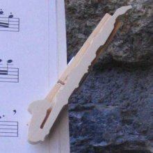 pince à partition clarinette basse  bois massif fait main cadeaux musicien clarinettiste